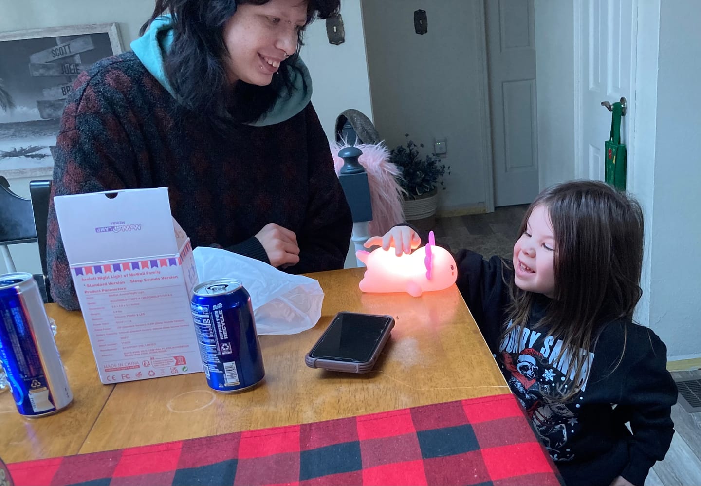 Customer photo review of MeWaii® 2025 Limited Version Axolotl Squishy Silicone Night Light - Perfect Gift 🎁