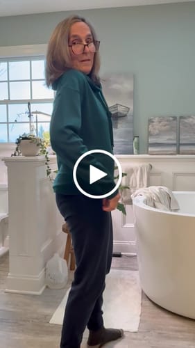 Customer video review of Callie Hoodie - Riverbank Green