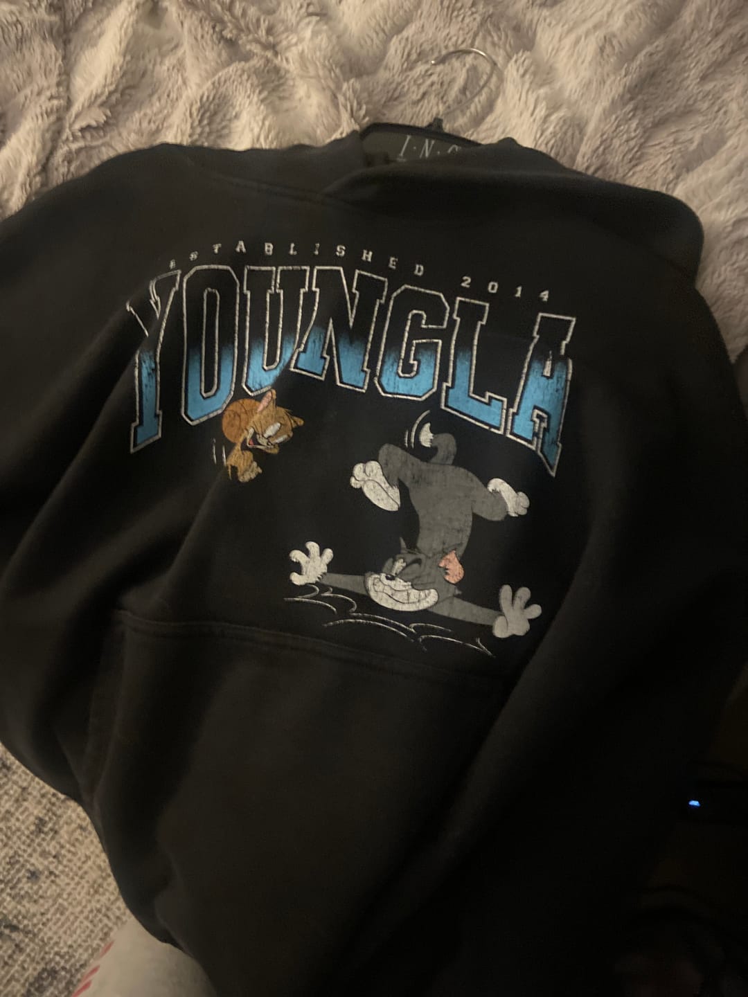 Customer photo review of 5047 - Tom & Jerry Pullover
