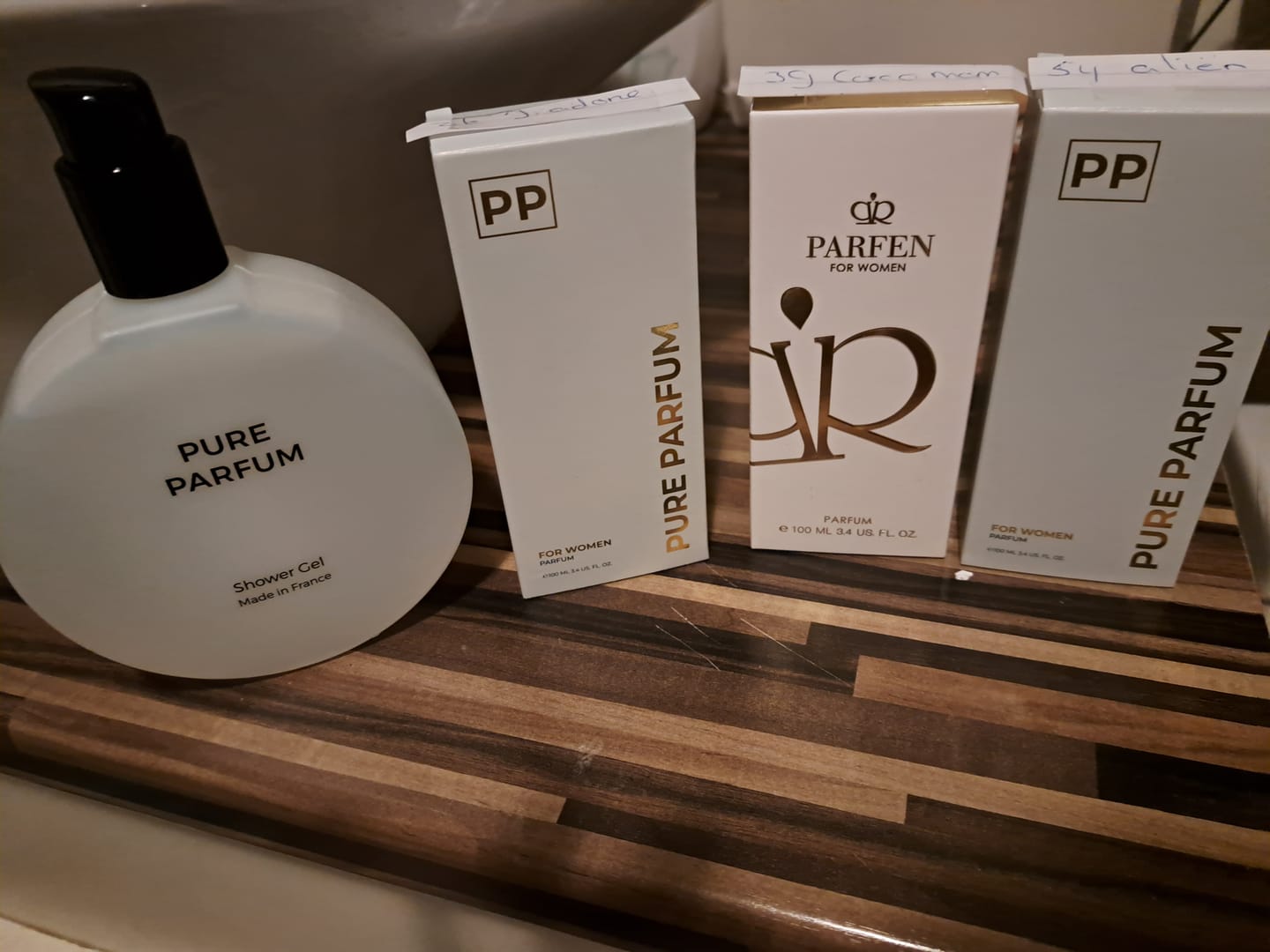 Customer photo review of 3x100ml Parfum bundel