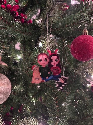 Customer photo review of Doll Couple Sitting With Cat Christmas Personalized Acrylic Ornament