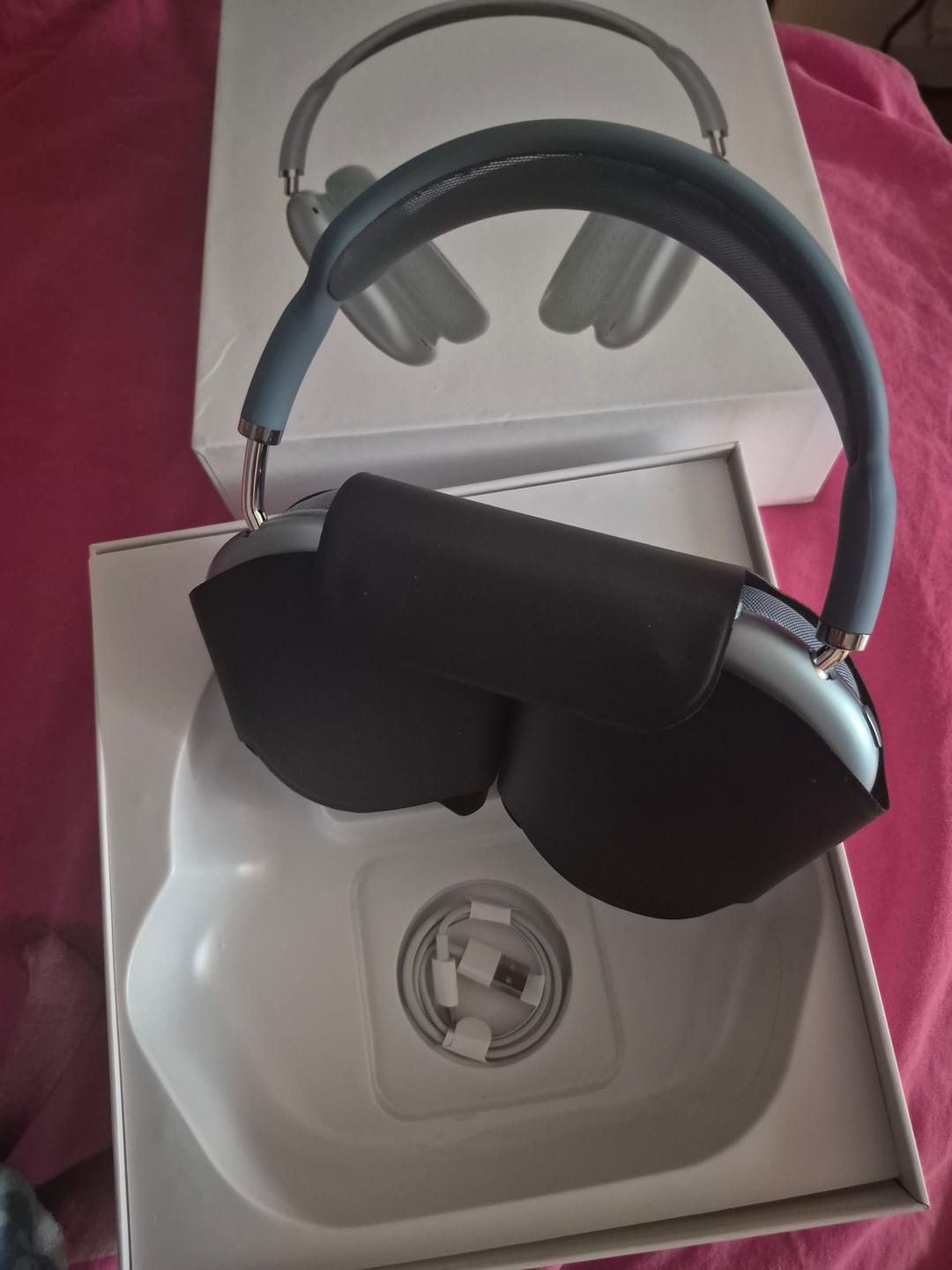 Customer photo review of MAX Over-Ear ANC