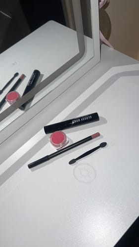 Customer photo review of Sheglittary Pretty Glitter Lip Kit - viral shade