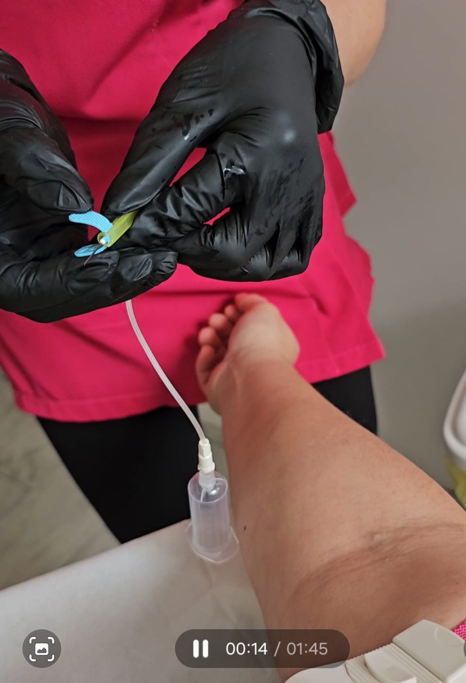 Customer photo review of BD Vacutainer Safety Lok Blood Set 23g x 7" Tubing x 50