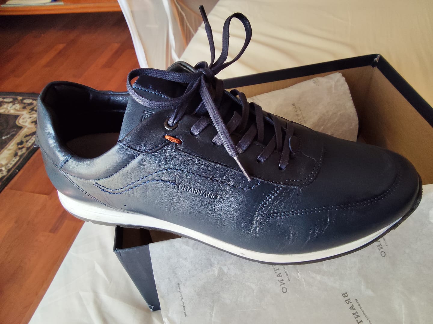 Customer photo review of SNEAKER CASUAL PIEL AZUL