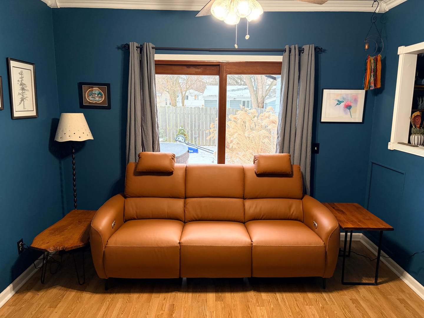 Customer photo review of AeroStretch Massage Edition Power Leather Reclining Sofa with Adjustable Headrest