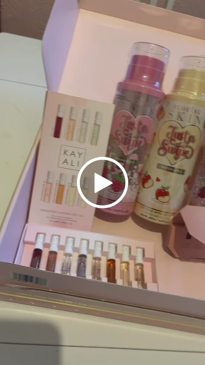 Recenzie video a clienților despre Just A Swipe Micelar Water - Triple Clean Trio