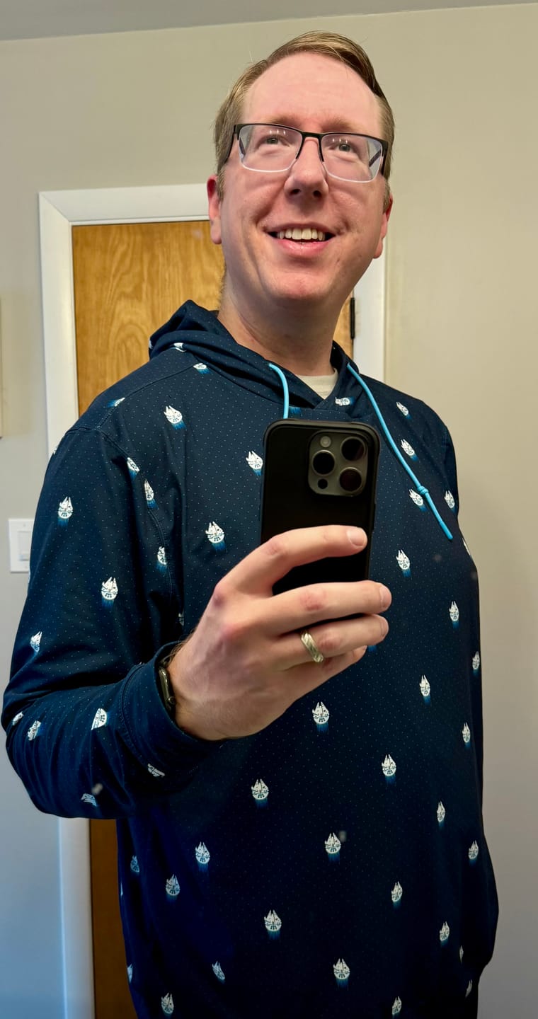 Customer photo review of Star Wars™ "12 Parsecs" – Performance Hoodie