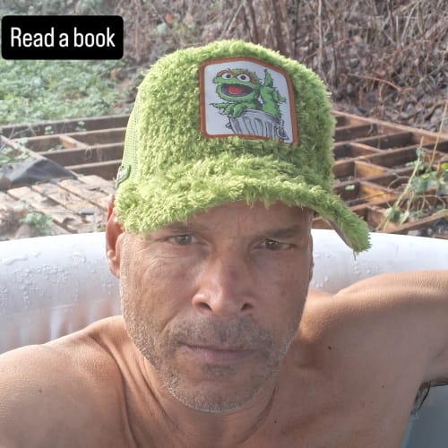 Customer photo review of OVERLORD X Sesame Street: Oscar The Grouch