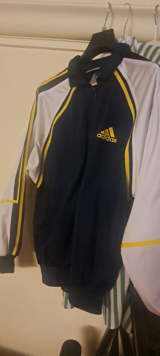 Customer photo review of 90s Felpa Adidas Vintage [L]