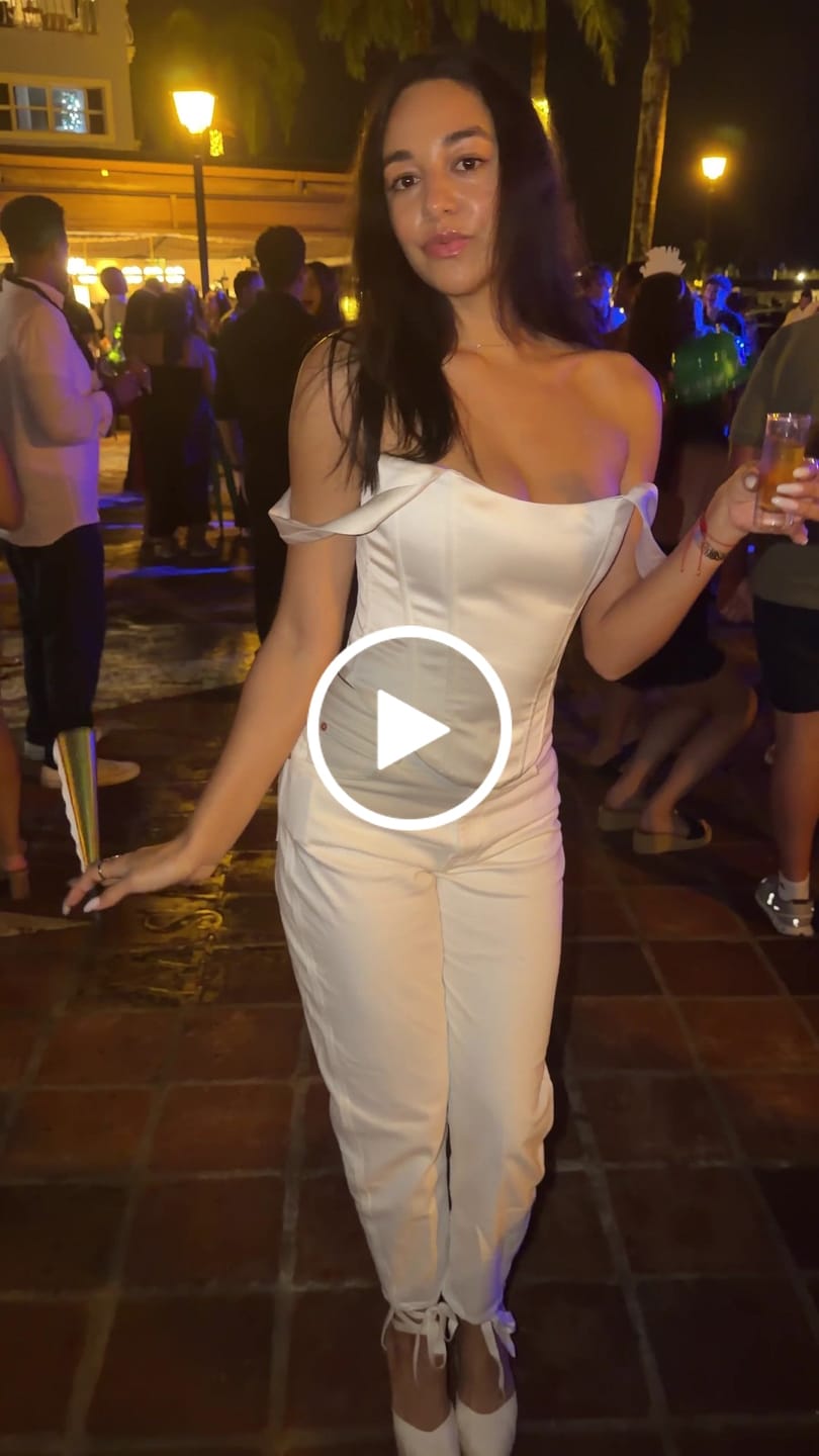 Customer video review of BF Sale-Sia corset