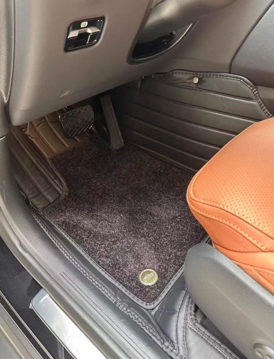 Customer photo review of Stripe Stitching Custom Luxury Car Floor Mats Set
