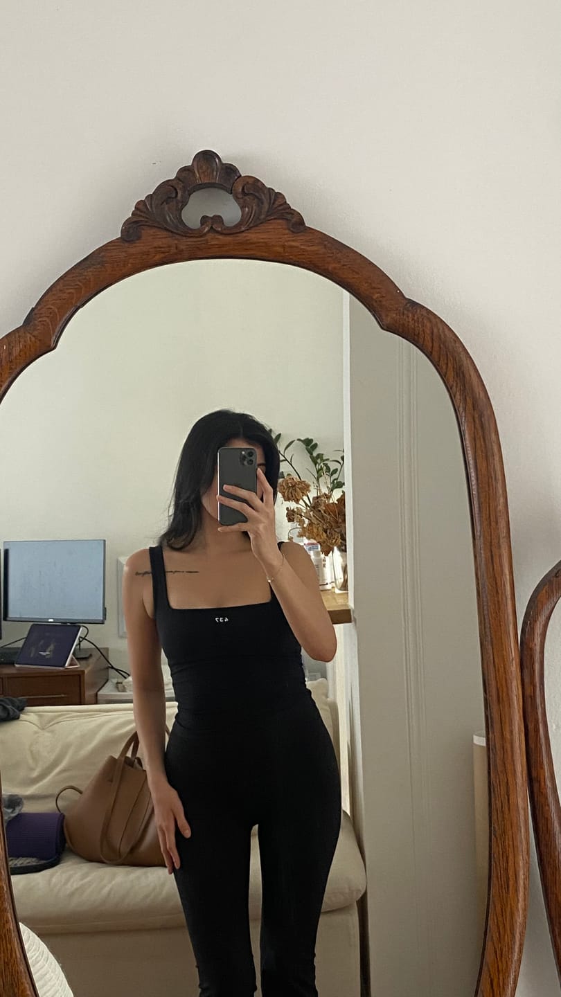 Customer photo review of The Square Tank / Black