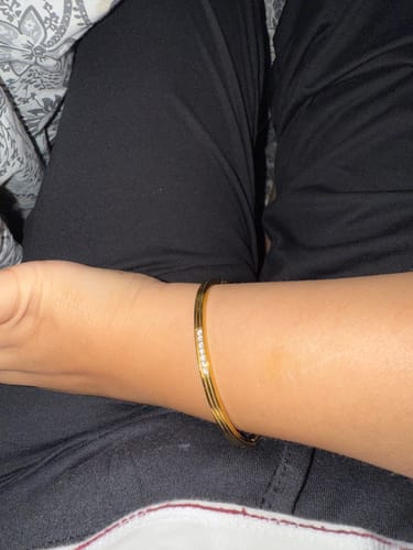 Customer photo review of Diamond Allure Bangle Bracelet