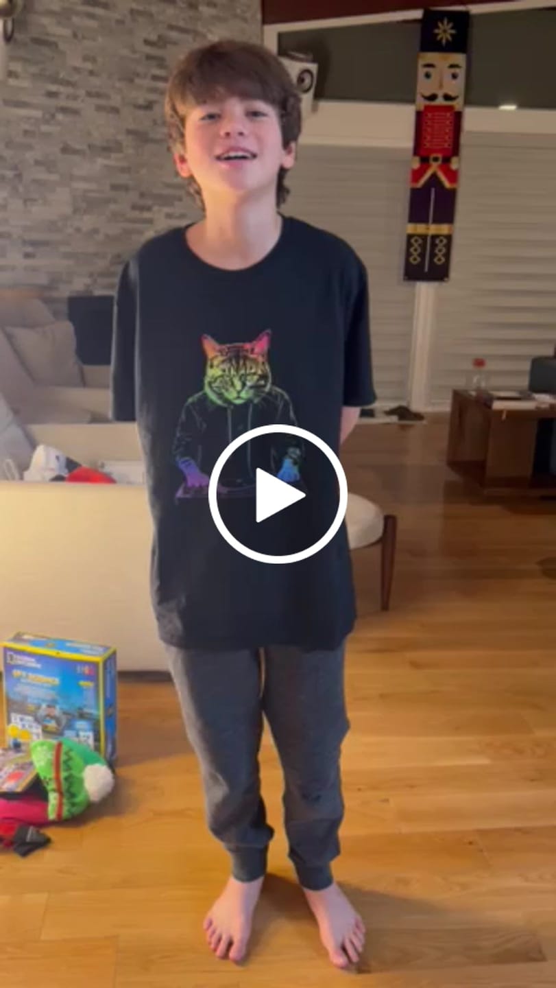 Customer video review of Rainbow Scratcher T-Shirt
