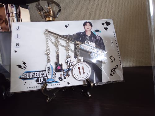Customer photo review of Jin 2025 Tour Charms (Charm Only)