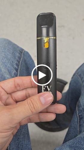 Customer video review of FVKD LIQUID DIAMONDS DISPOSABLE | 3.5G , III