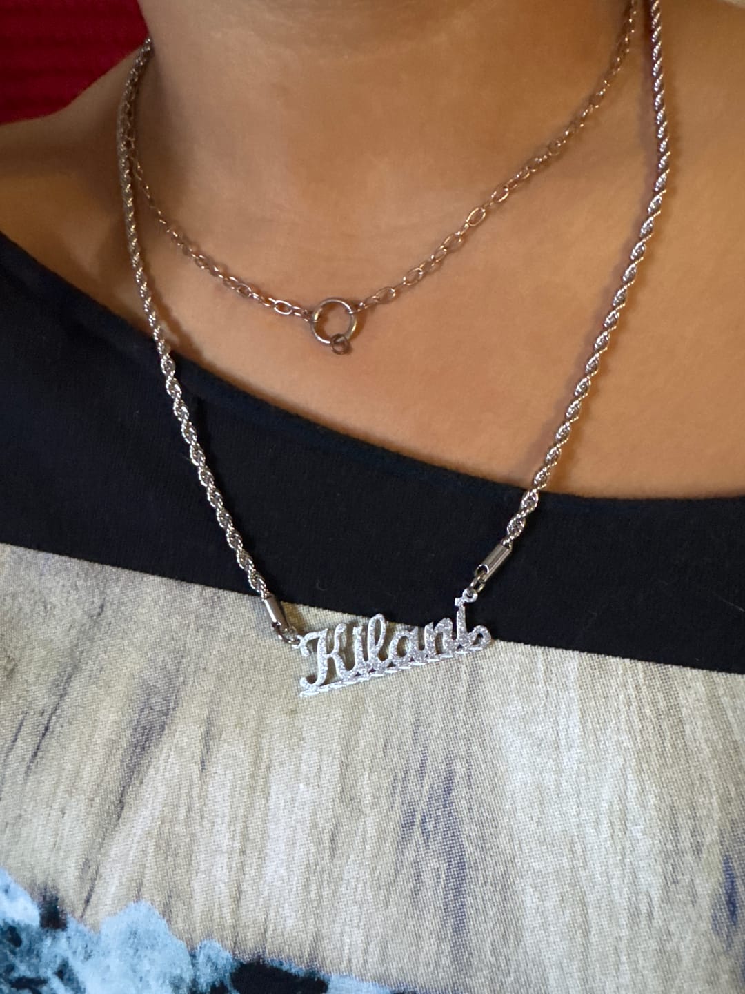 Customer photo review of Diamond Cut Underline Name Necklace