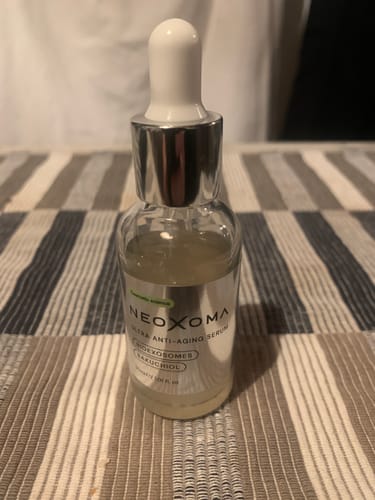 Customer photo review of Sérum de Exosomas Ultra Rejuvenecedor con Bioexosomas de Bakuchiol