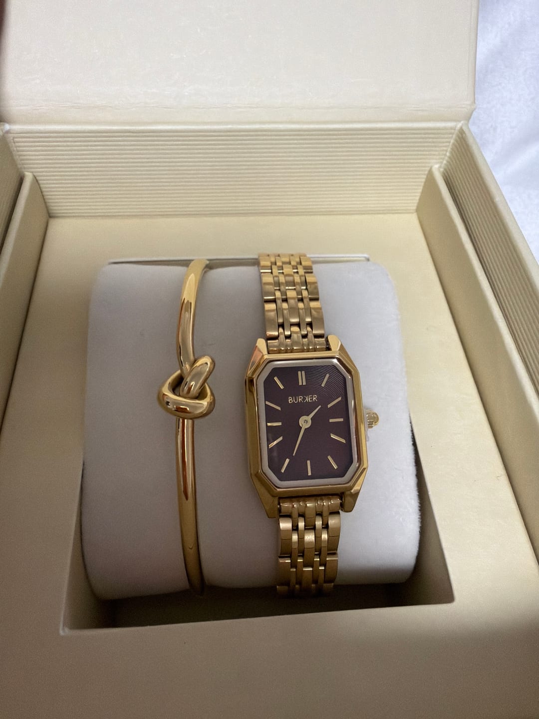 Customer photo review of Eternity Gold Bracelet