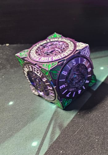 Customer photo review of Masters Dice Relic #001 – 7-in-1 Monster Cube Spinner DND Dice