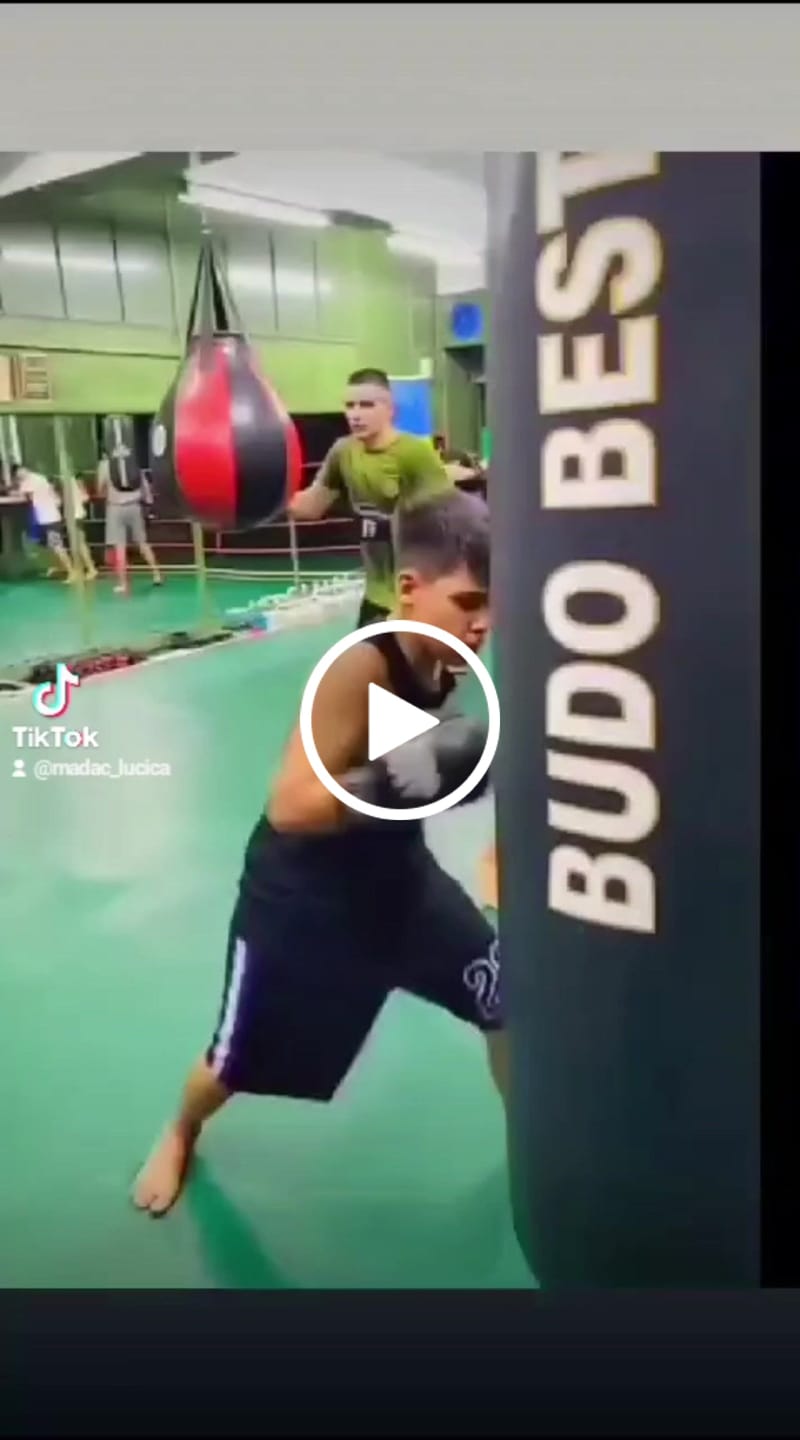 Customer video review of Breloc Cadou