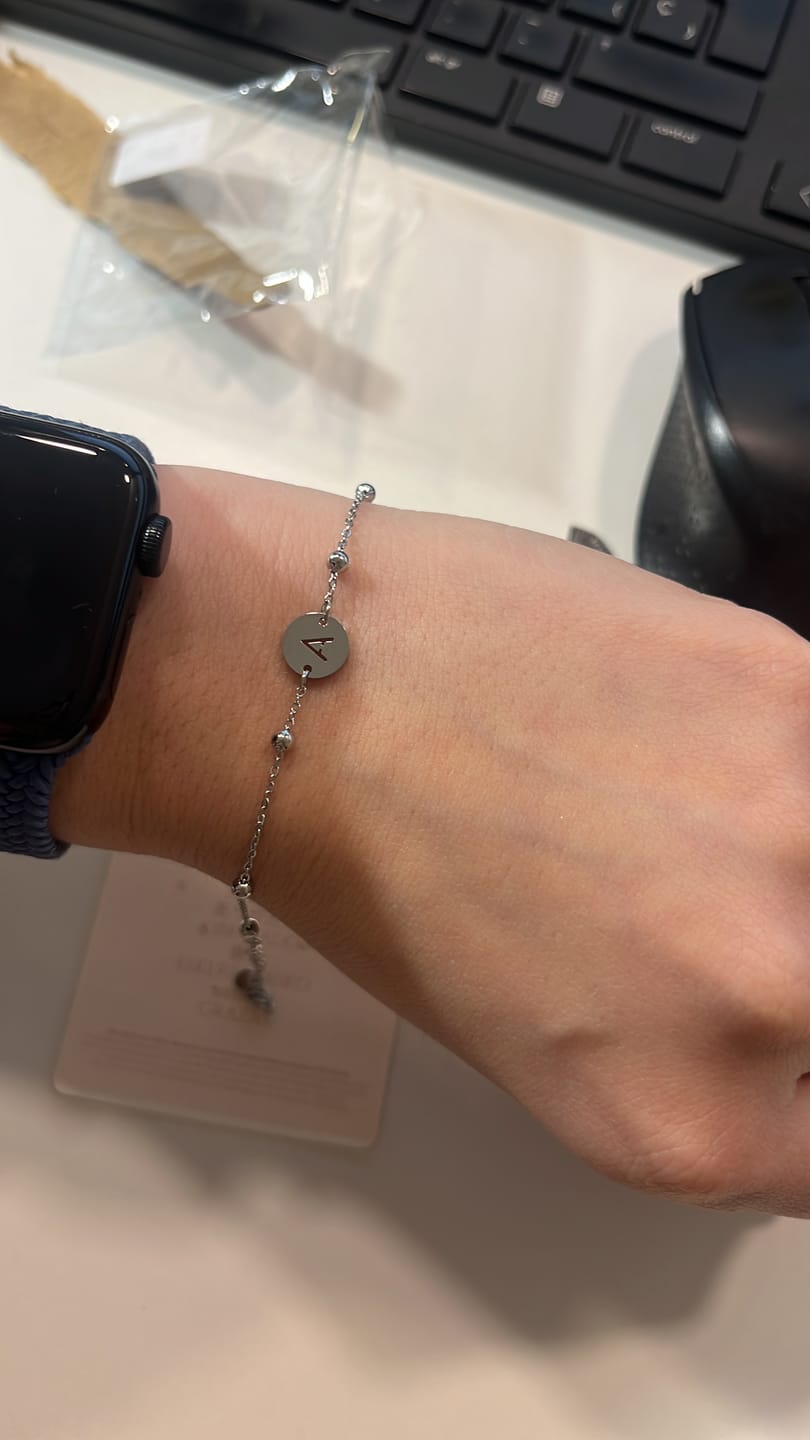 Customer photo review of Pulsera Círculo Inicial