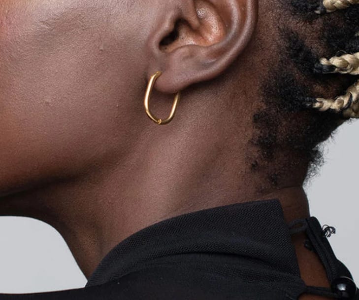 Customer photo review of Plain Oval Hoop Earrings