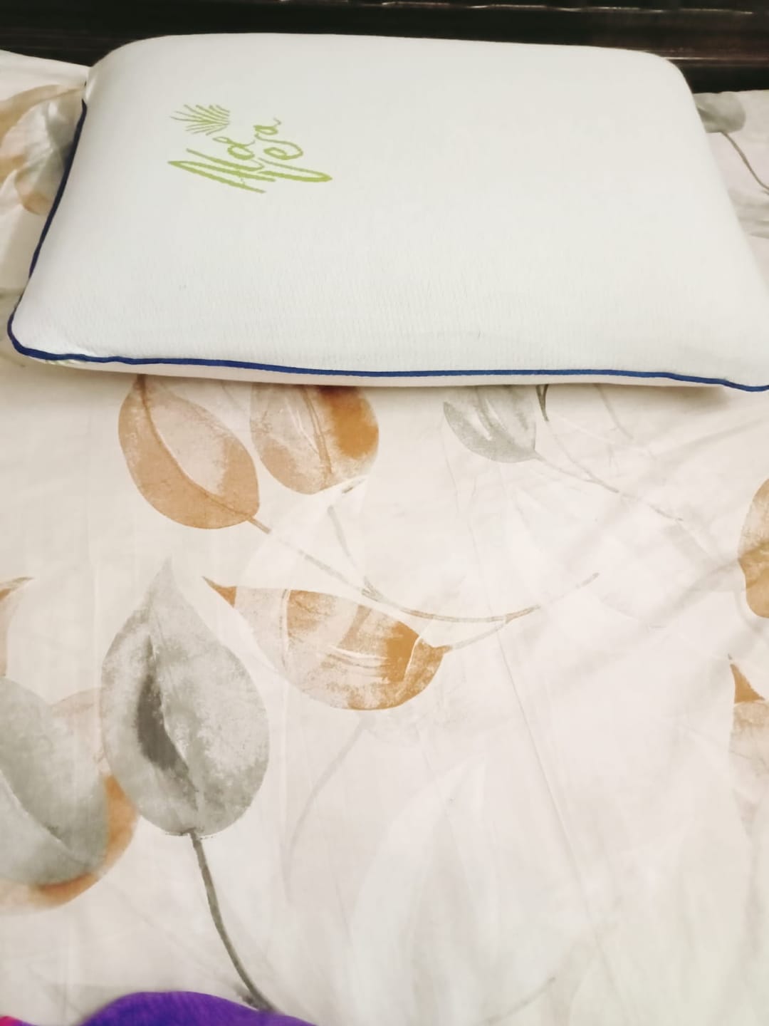 Customer photo review of Flo Adjustable Pillow (Memory Foam)