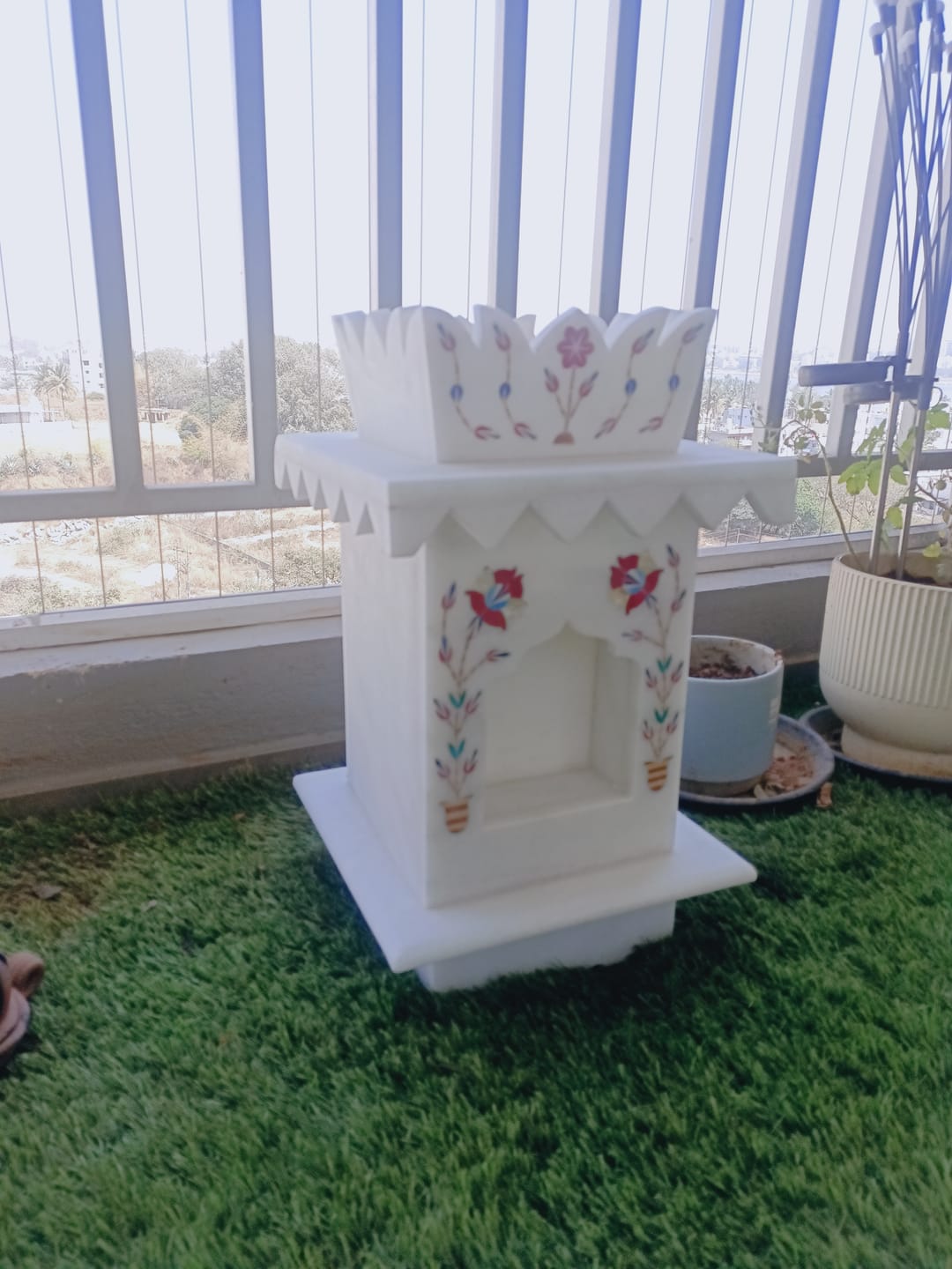 Customer photo review of Marble Tulsi Pot, White Inlay (Small) - Handicraft Bazaar