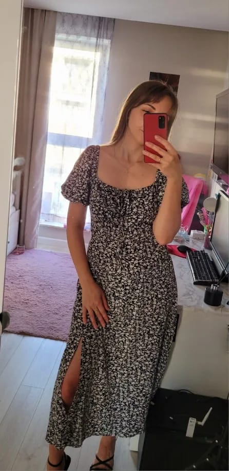 Customer photo review of Mea Puff Sleeve Floral Dress