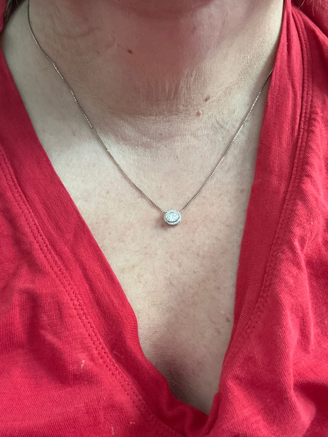 Customer photo review of Luce Necklace