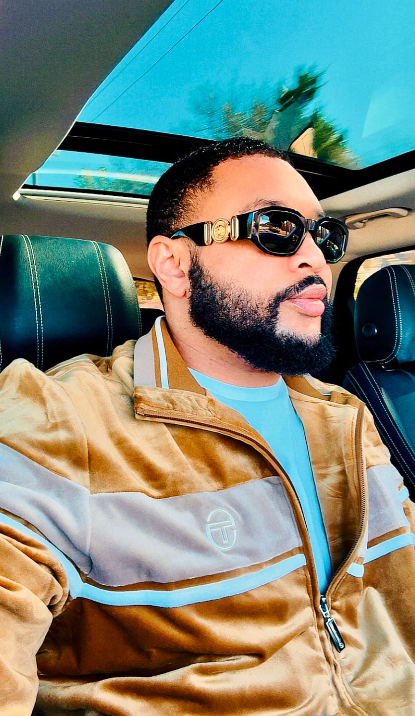 Customer photo review of Damarindo Velour Track Jacket- Bronze Brown