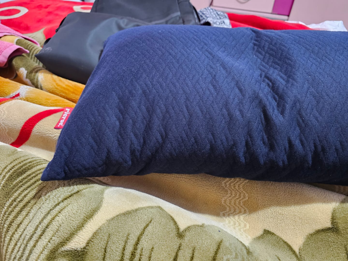 Customer photo review of Memory Foam Knee Pillow- Ratook