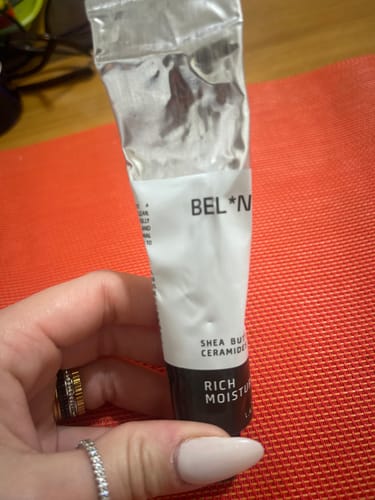 Customer photo review of RICH MOISTURIZER