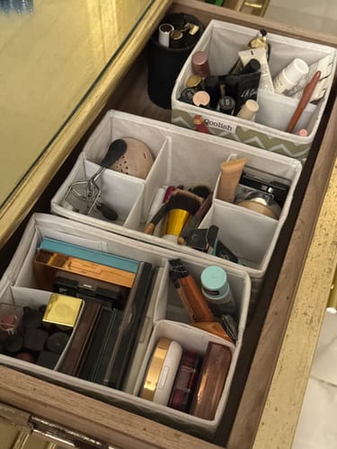 Customer photo review of Qoolish Makeup Organizer with Adjustable Compartments – Set of 3