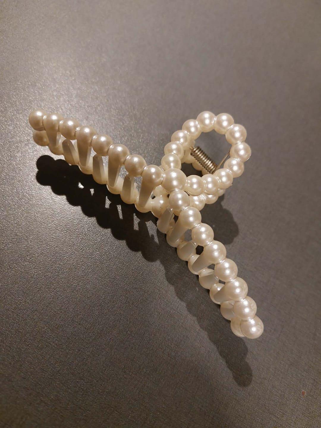 Customer photo review of Evelyn - Hair Clip