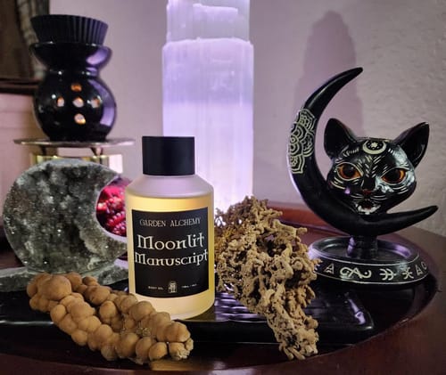 Customer photo review of MOONLIT MANUSCRIPT BODY OIL