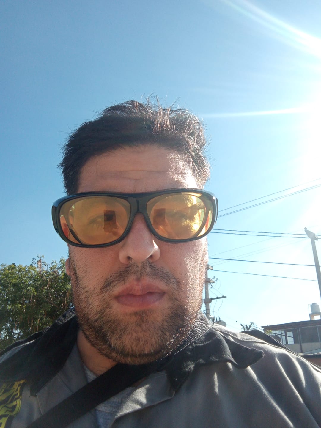 Customer photo review of Anteojos Antiencandilantes ARVANO™