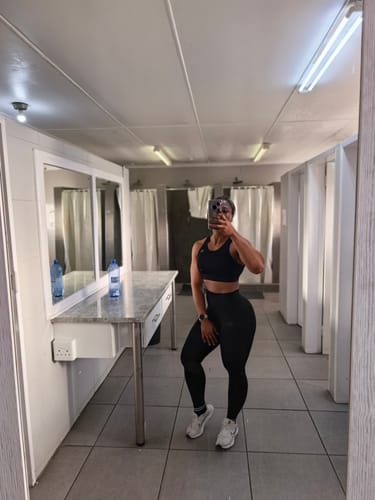 Customer photo review of Black Gym Yoga Outfit Sets