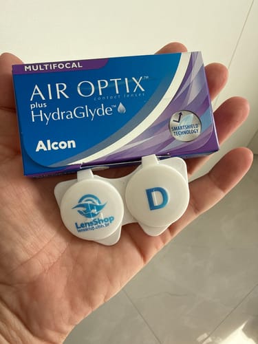 Customer photo review of Lentes de Contato Air Optix Plus Hydraglyde Multifocal