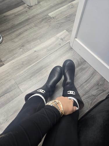 Customer photo review of cc rainboot chanel black coler