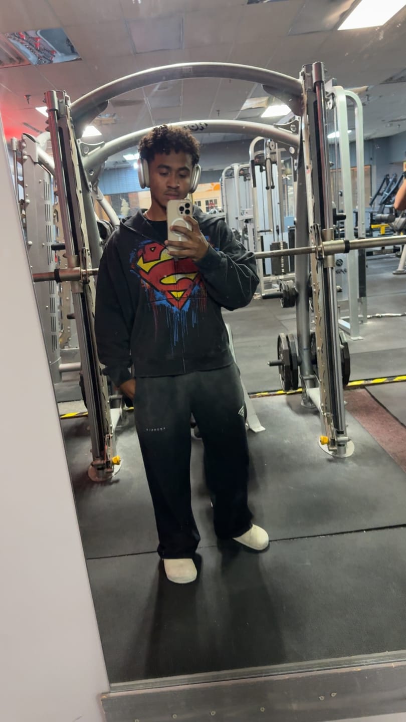 Customer photo review of 2032 - Superman Sweats