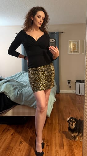 Customer photo review of Starlet Top in Black - Vixen by Micheline Pitt