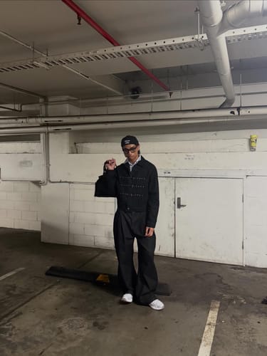 Customer photo review of Omirad Minimal Curved Denim Pants