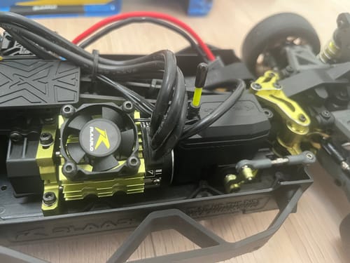 Customer photo review of 13T Aluminum Servo Horn For RZ001 and 1/10 Rally Car