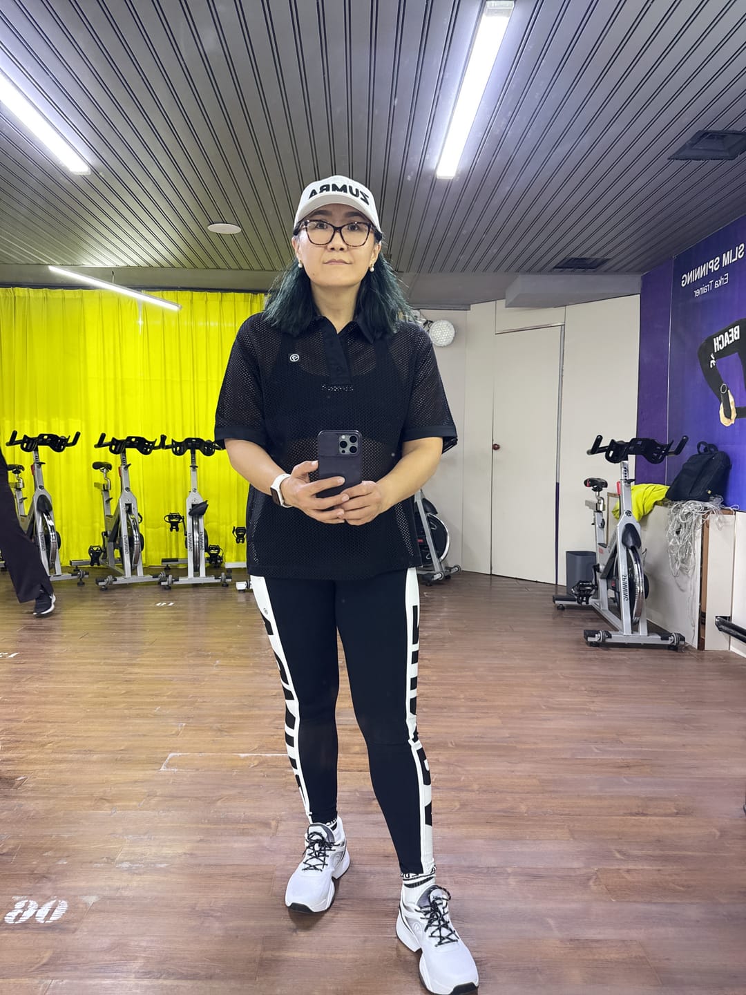 Customer photo review of Zumba Air Stomp - White/Black