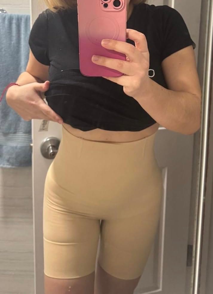 Customer photo review of Women's Tummy Control Butt-Lifting Shapewear