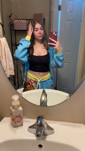 Customer photo review of COMIC SWEATS