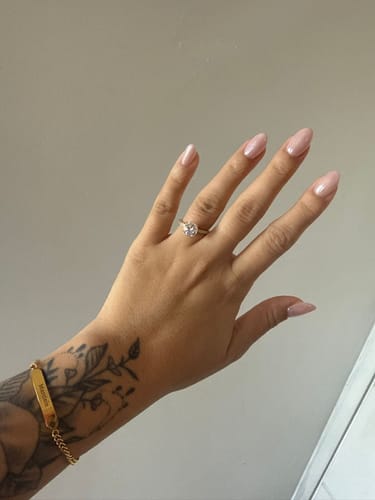 Customer photo review of Anel Solitário Noivado Cravejado 2ct Banhado em Ouro 18k